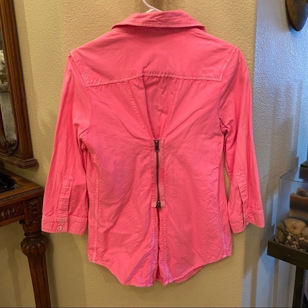 ELIZABETH & JAMES Women Pink Barbie Long Sleeve Button Down Size Medium